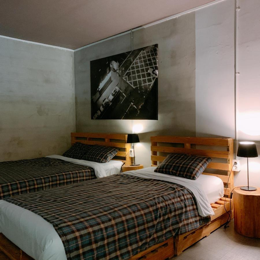 Mido Hostel Сеогвипо Екстериор снимка