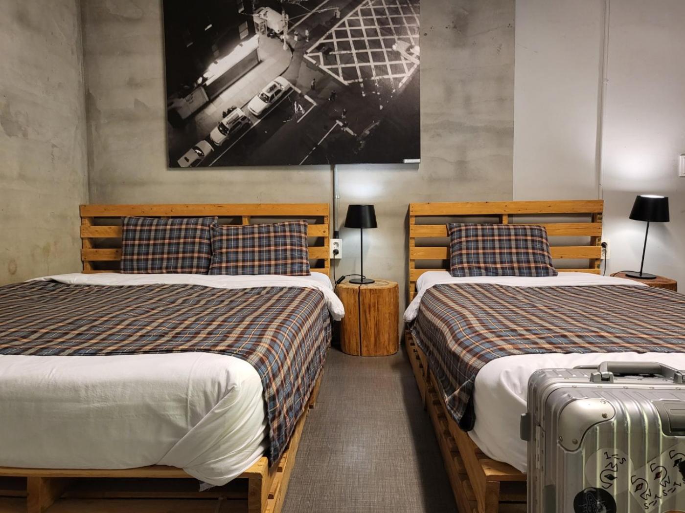 Mido Hostel Сеогвипо Екстериор снимка