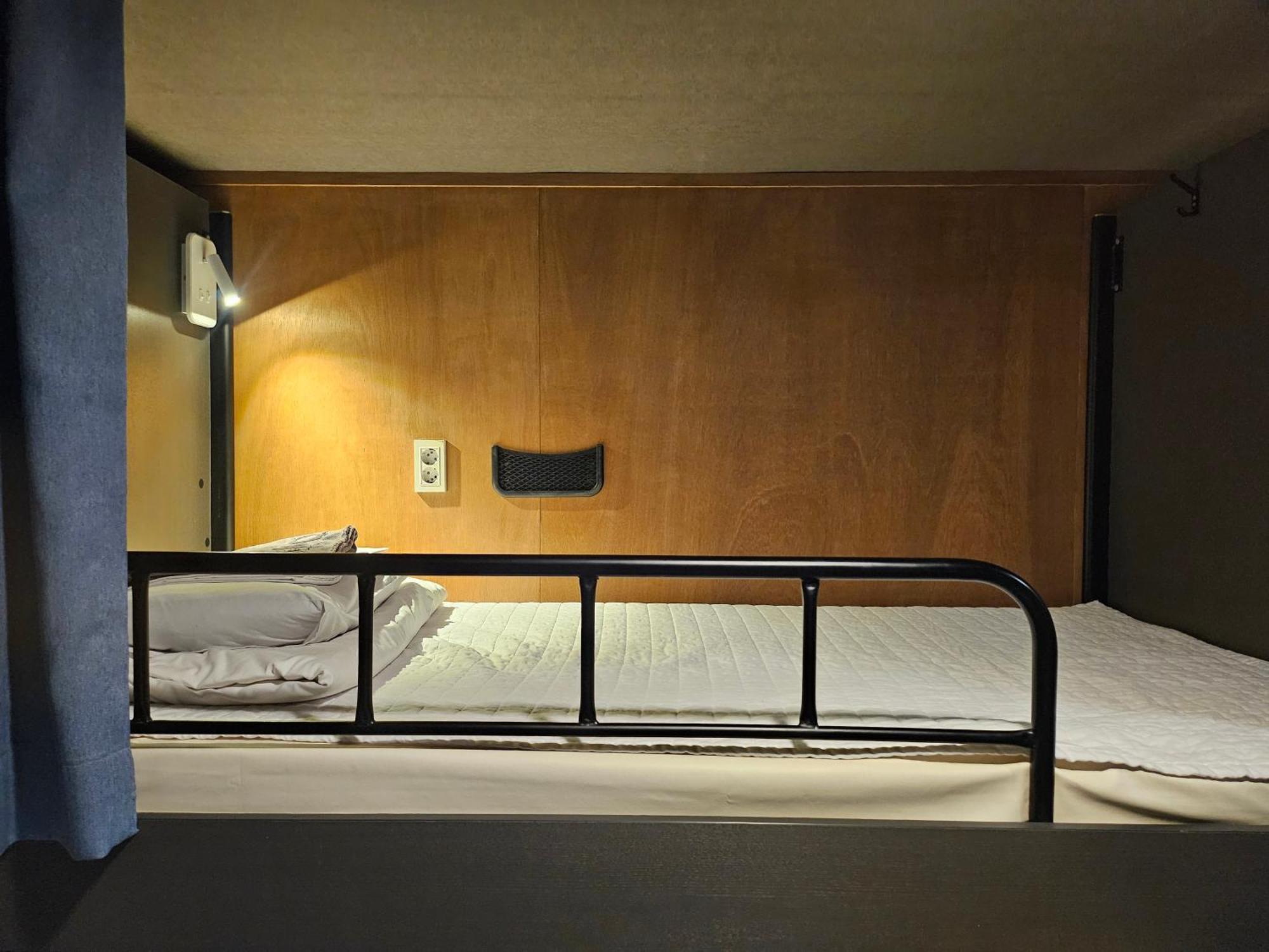 Mido Hostel Сеогвипо Екстериор снимка
