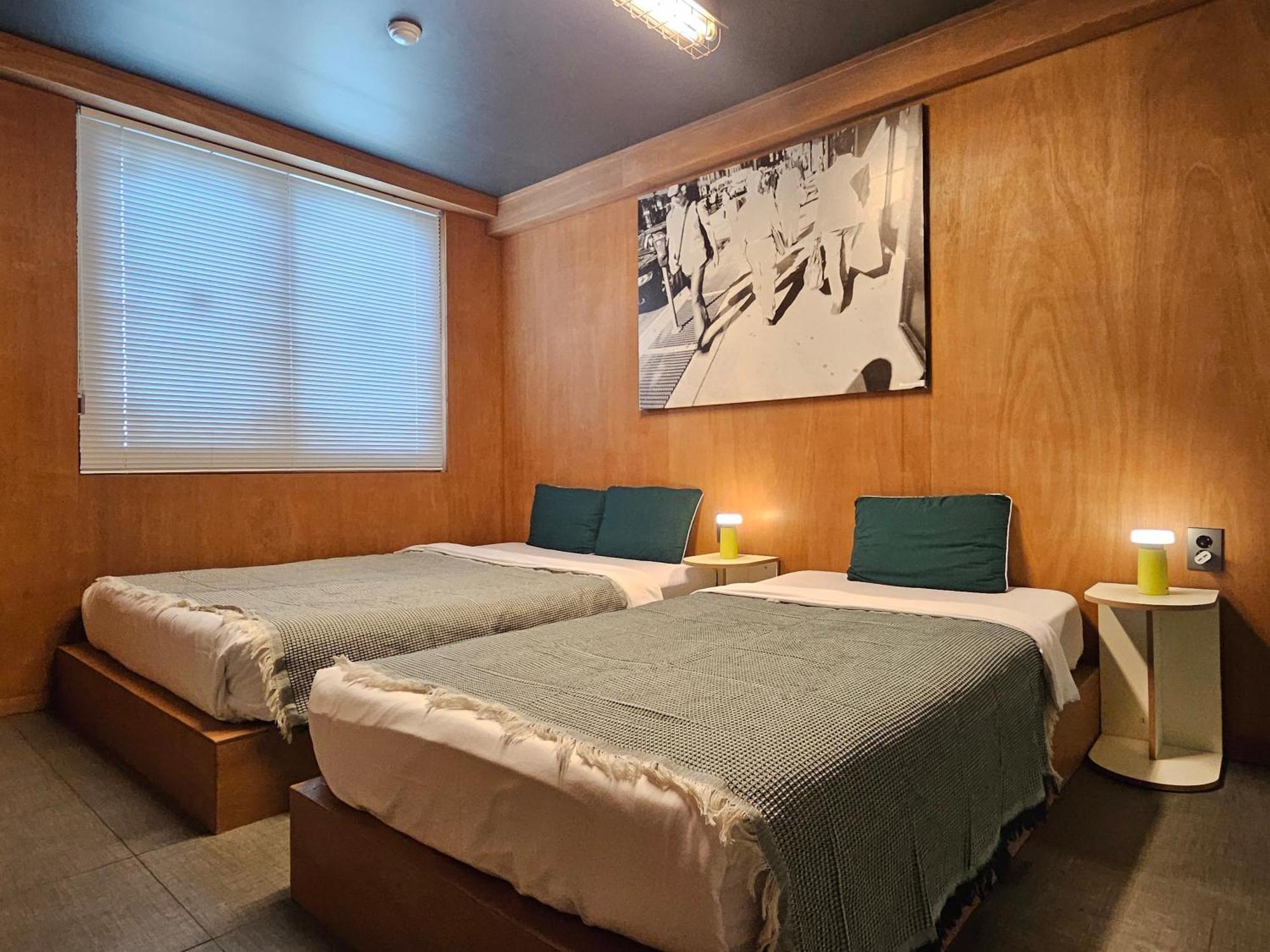 Mido Hostel Сеогвипо Екстериор снимка